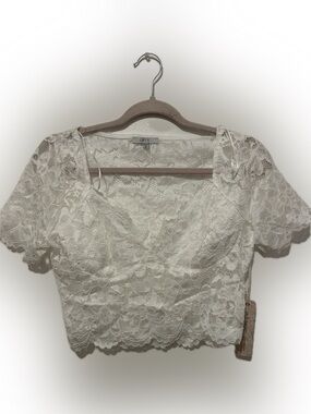 iris White Floral Lace Crop Blouse